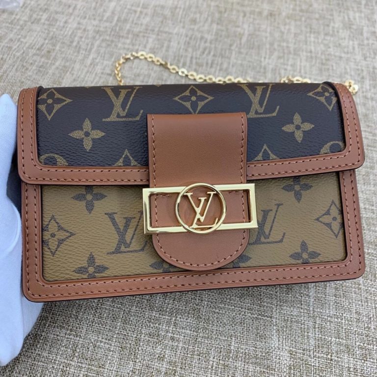 dauphine chain wallet lv